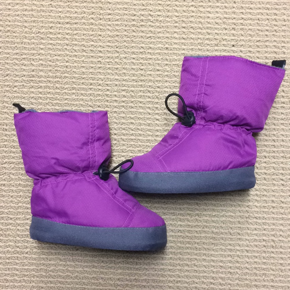 Youth medium REI slippers